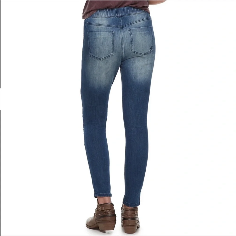 NWT Juniors’ Indigo Rein Mid-Rise Pull-On Jeggings